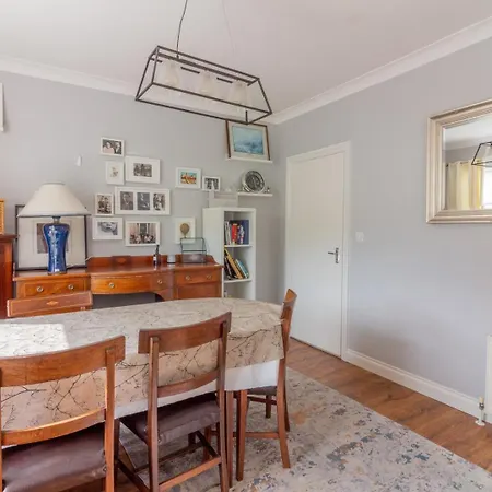 Guestready - Tranquil Retreat In Kimmage Feriehus